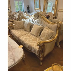 Prunkvolles Barock Wohnzimmer Sofa mit Muster Creme Gold
