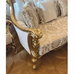 Prunkvolles Barock Wohnzimmer Sofa mit Muster Creme Gold