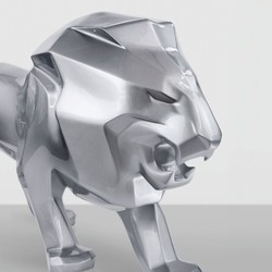 Casa Padrino escultura decorativa XXL león plata 290 cm - Figura animal abstracta