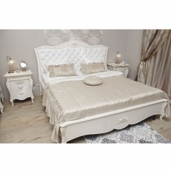 Prunkvolles Luxus Barock Doppelbett Weiß