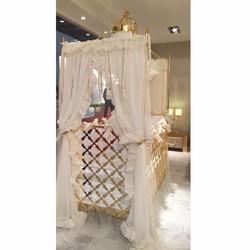 Casa Padrino Lit Bébé Baroque de Luxe avec Couronne Or 150 x 80 x H. 245 cm - Made in Italy
