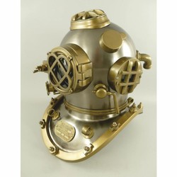 Casa Padrino casco da sub decò in stile antico argento / ottone brunito A. 47 cm