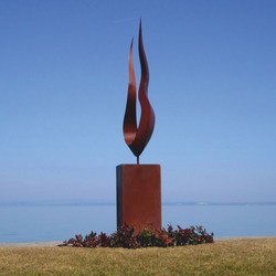 Casa Padrino escultura decorativa de jardín de acero de lujo llama sobre columna óxido A. 301 cm