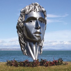 Casa Padrino sculpture décorative de jardin en acier inoxydable tête de femme argent H. 215 cm