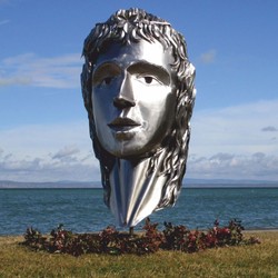 Casa Padrino sculpture décorative de jardin en acier inoxydable tête de femme argent H. 215 cm