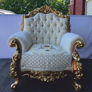 Casa Padrino Luxury Baroque Armchair White / Brown / Gold H. 120 cm - Baroque Furniture
