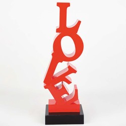 Casa Padrino Escultura Decorativa Love Rojo / Negro A. 60 cm - Decoración para Salón y Escritorio