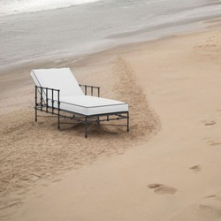 Casa Padrino Luxury Garden Lounger with Armrests Black / White 198 cm - Hotel & Garden Furniture