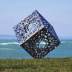 Casa Padrino escultura acero inoxidable de decoración de jardín de lujo cubo plata A. 86 cm - Esculturas de metal