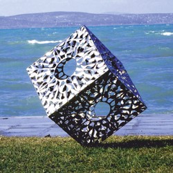 Casa Padrino escultura acero inoxidable de decoración de jardín de lujo cubo plata A. 86 cm - Esculturas de metal