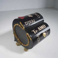 Casa Padrino Luxury Designer Heart Shaped Dog House 45 x H. 50 cm - Dog Furniture