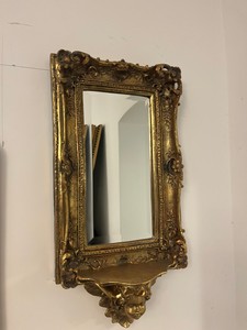 Casa Padrino Baroque Wall Mirror with Console and Cherub Head Antique Gold 64 x 32 cm Casa Padrino Baroque Wall Mirror with Console and Cherub Head Antique Gold 64 x 32 cm