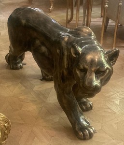Casa Padrino XXL Scultura decorativa Pantera Oro antico 160 cm - Grande figura decorativa in vetroresina e metallo
