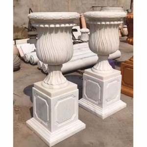 Casa Padrino conjunto de macetas barrocos de lujo de mármol sobre pilares de decoración de jardín blanco Al. 105 cm