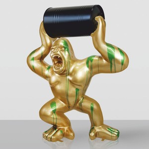 Casa Padrino XXL Decorative Sculpture Gorilla with Barrel Gold / Green / Black H. 240 cm