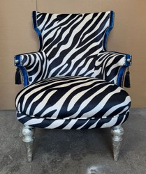 Casa Padrino Baroque Living Room Armchair in Zebra Design, blue / white / antique silver, 77 x 100 x 50 cm