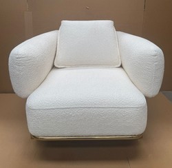 Casa Padrino Luxury Armchair in White / Gold - Width 115 cm - Elegant Living Room & Hotel Furniture