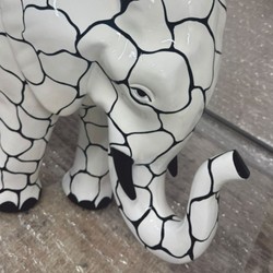Deko Skulptur Figur Elefant Weiß Schwarz