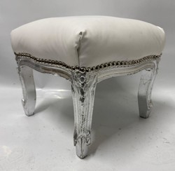 Casa Padrino Baroque Faux Leather Footstool in White and Antique Silver, 35 x 35 x 33 cm