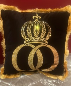 Casa Padrino Luxury Cushion Pompöös by Harald Glööckler Crown Design Black / Gold 50 x 50 cm