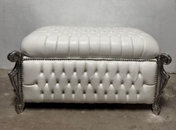 Casa Padrino Baroque Faux Leather Bench / Chest with Rhinestones in White / Silver 105 cm