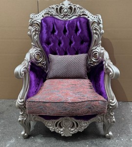 Casa Padrino Luxus Barock Wohnzimmer Sessel in Lila und Silber, Breite 90 cm, Höhe 126 cm