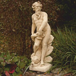 Jugendstil Gartendeko Wasserspeier Skulptur Neptun mit Fisch Beige