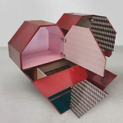 Luxus Barock Schrank in Herzform Rot Bunt