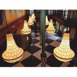 Casa Padrino Lámpara de Araña LED Tiffany Art Déco Blanco / Negro Al. 120 cm