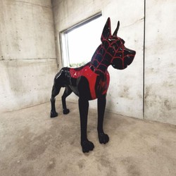 Casa Padrino Escultura Decorativa Gran Danés Negro / Rojo 125 x Al. 110 cm - Figura Decorativa Casa Padrino Escultura Decorativa Gran Danés Negro / Rojo 125 x Al. 110 cm - Figura Decorativa