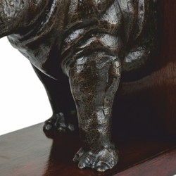 Casa Padrino ensemble de serre-livres de luxe rhinocéros bronze / marron foncé - Décoration de bureau