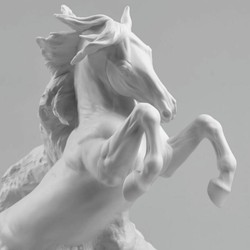 Casa Padrino Escultura Decorativa de Lujo en Porcelana Caballo Fantasma 50 cm - Hecha a Mano