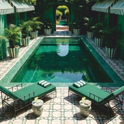 Casa Padrino Luxury Garden Lounger with Armrests Black / Green 198 cm - Hotel & Garden Furniture