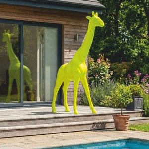 Casa Padrino XXL decorative sculpture giraffe neon yellow H. 230 cm - Huge garden decoration figure
