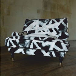 Casa Padrino Luxury Velvet Armchair White / Black / Brass 105 cm - Living Room & Hotel Furniture - Luxury Furniture