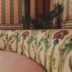 Casa Padrino sofá de lujo de terciopelo con tela de estampado barroco rosa / multicolor 220 cm - Muebles de hotel - Muebles de salón - Muebles de oficina
