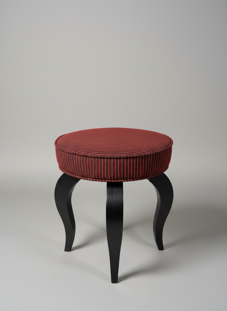 Casa Padrino Baroque Stool Round Red / Black Ø 50 x H. 50 cm - Striped Seating Stool Casa Padrino Baroque Stool Round Red / Black Ø 50 x H. 50 cm - Striped Seating Stool