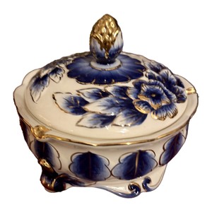 Casa Padrino Porcelain Lidded Box Blue / White / Gold - Decorative Trinket Box Baroque Style