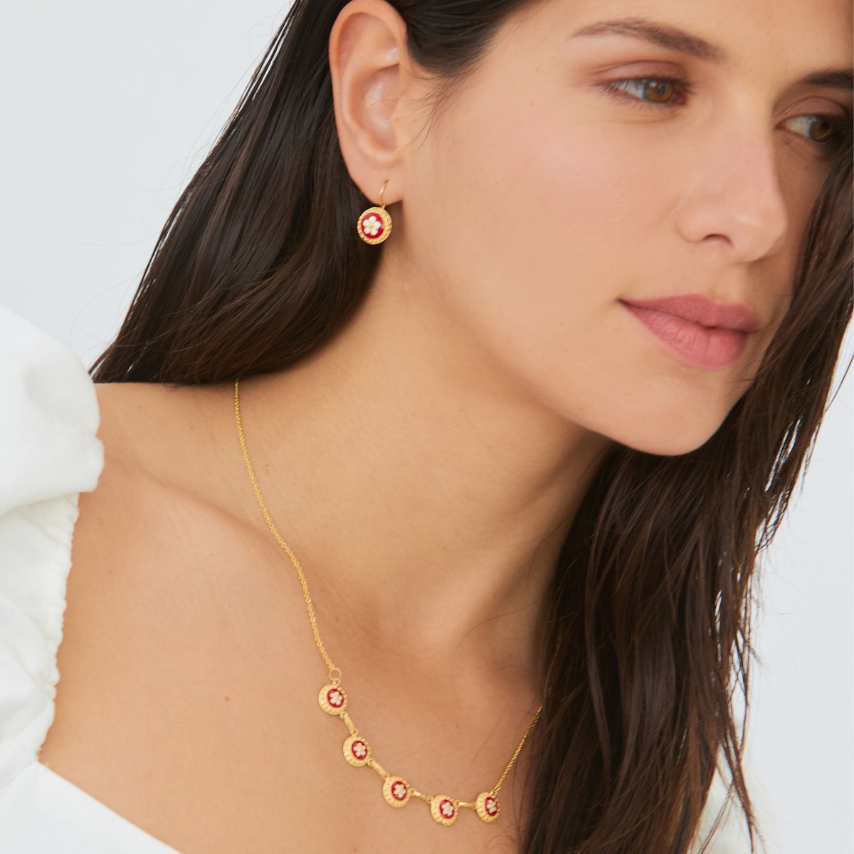 Casa Padrino Collar 5 Caramujos Rojos de Plata Bañada en Oro Casa Padrino Collar 5 Caramujos Rojos de Plata Bañada en Oro