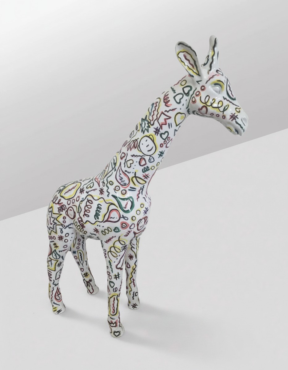 Casa Padrino Luxus Deko Skulptur Giraffe Weiss Design H. 50 cm - Deko Skulptur - Deko Figur - Tierfigur - Gartendeko Casa Padrino Luxus Deko Skulptur Giraffe Weiss Design H. 50 cm - Deko Skulptur - Deko Figur - Tierfigur - Gartendeko