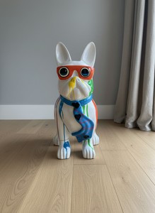 Casa Padrino Luxus Deko Skulptur Hund Bulldogge Trash Brille Augen H. 85 cm - Deko Skulptur - Deko Figur - Tierfigur - Gartendeko