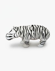 Casa Padrino scultura decorativa di lusso Nilpferd Zebra A. 45 cm - Scultura decorativa - Figura decorativa - Figura animale - Decorazione da giardino Casa Padrino scultura decorativa di lusso Nilpferd Zebra A. 45 cm - Scultura decorativa - Figura decorativa - Figura animale - Decorazione da giardino