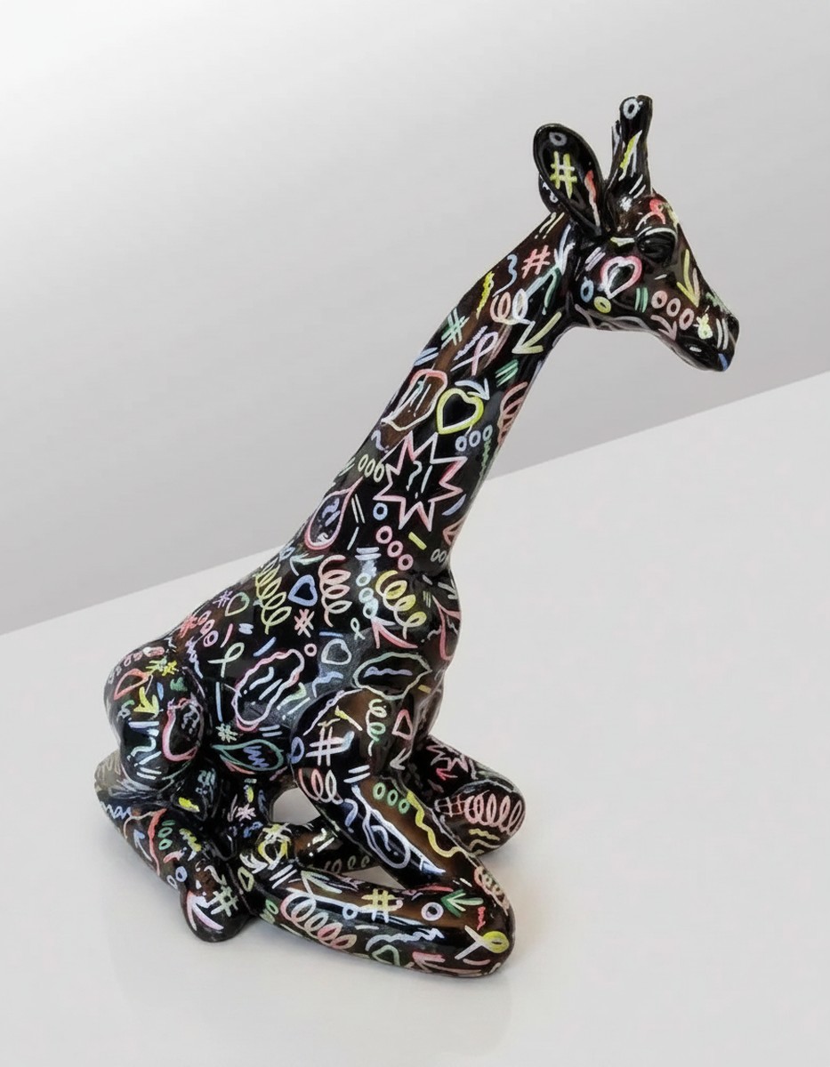 Casa Padrino sculpture décorative de luxe Giraffe Sitzend Schwarz Design H. 80 cm - Sculpture décorative - Figurine décorative - Figurine animale - Décoration de jardin Casa Padrino sculpture décorative de luxe Giraffe Sitzend Schwarz Design H. 80 cm - Sculpture décorative - Figurine décorative - Figurine animale - Décoration de jardin
