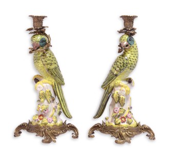 Casa Padrino Set Portavelas Art Nouveau Loros Amarillo / Verde / Multicolor / Oro 15,3 x 15,9 x Al. 36,3 cm - Candelabro de Porcelana y Bronce Casa Padrino Set Portavelas Art Nouveau Loros Amarillo / Verde / Multicolor / Oro 15,3 x 15,9 x Al. 36,3 cm - Candelabro de Porcelana y Bronce