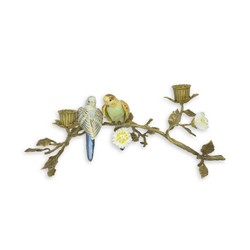 Casa Padrino Jugendstil Kerzenhalter Blütenzweig mit Vögeln Gold / Mehrfarbig 21 x 37,9 x H. 15,3 cm - Bronze Kerzenständer mit Porzellan Vögeln - Barock & Jugendstil Deko Accessoires Casa Padrino Jugendstil Kerzenhalter Blütenzweig mit Vögeln Gold / Mehrfarbig 21 x 37,9 x H. 15,3 cm - Bronze Kerzenständer mit Porzellan Vögeln - Barock & Jugendstil Deko Accessoires