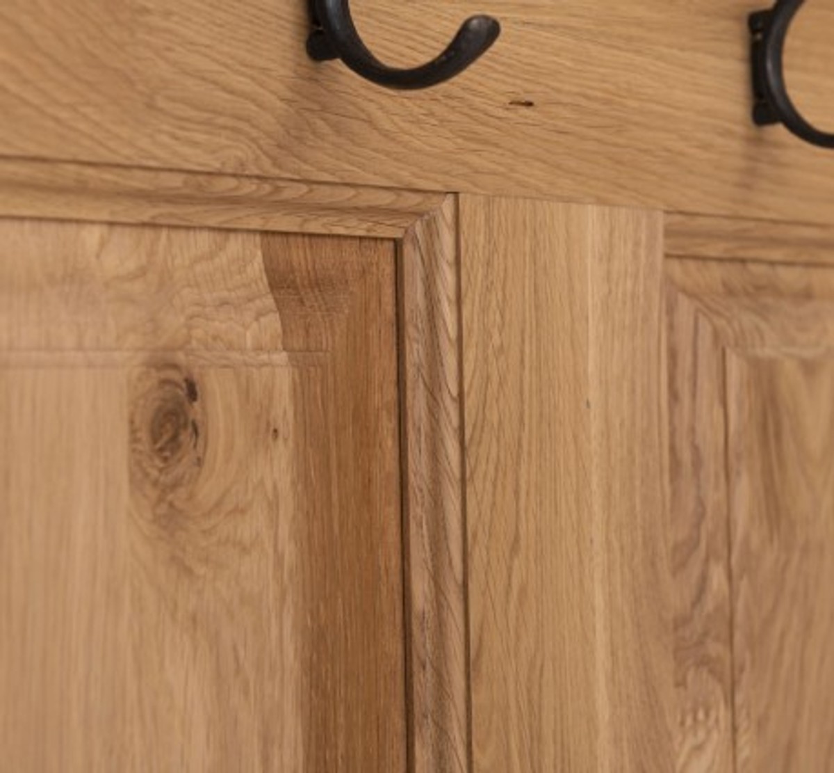 Casa Padrino Coat Rack Country Style with 2 doors, 140 x 41 x 210 cm Casa Padrino Coat Rack Country Style with 2 doors, 140 x 41 x 210 cm