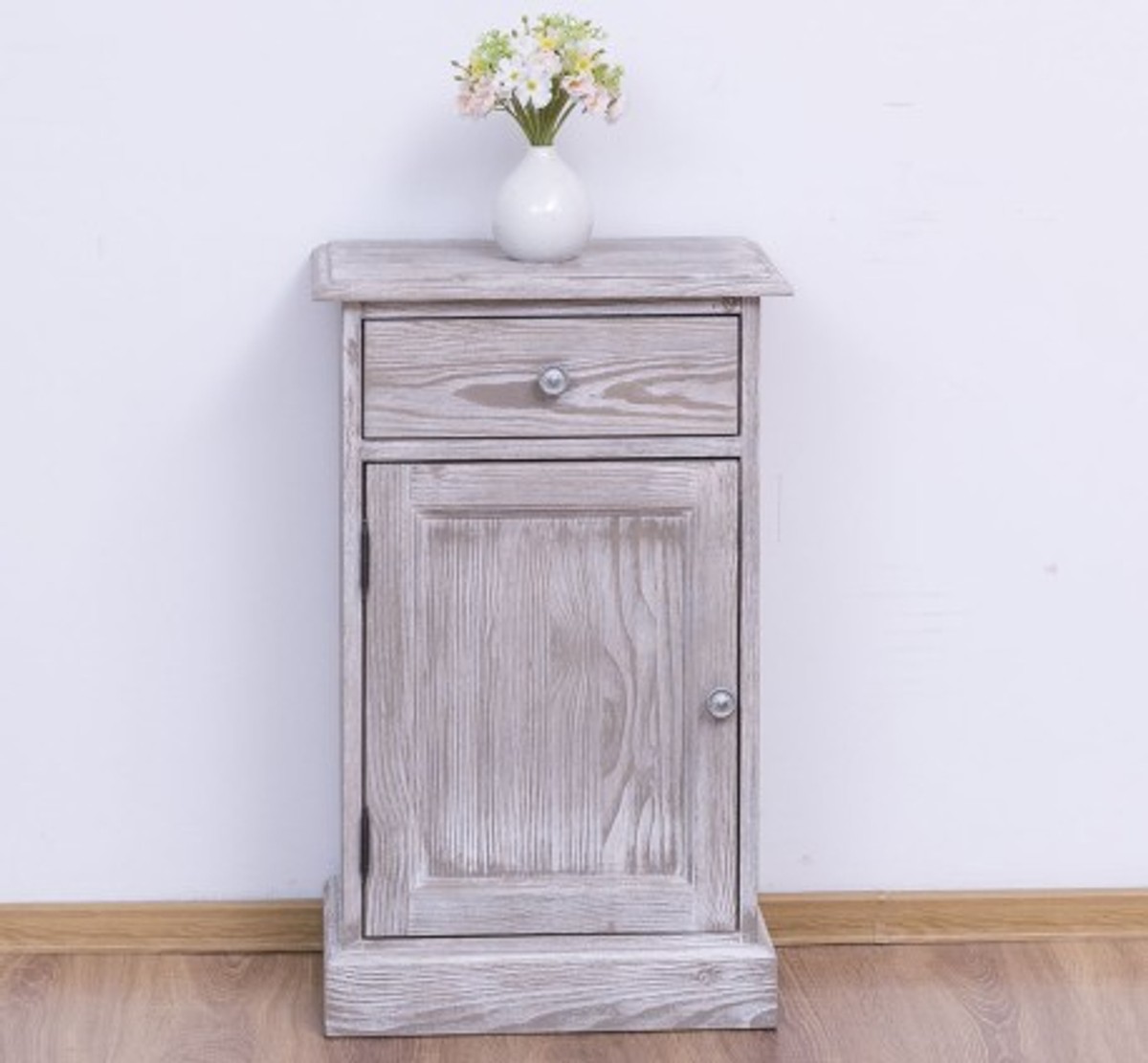 Casa Padrino Mesita de noche estilo rústico con 1 puerta y 1 cajón, 47 x 32 x 74 cm Casa Padrino Mesita de noche estilo rústico con 1 puerta y 1 cajón, 47 x 32 x 74 cm