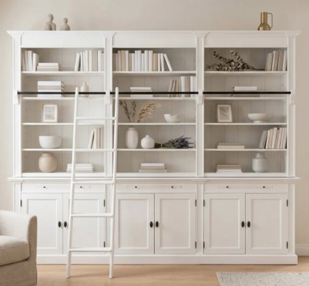 Casa Padrino Librería estilo rústico con 6 puertas y escalera, 300 x 42 x 240 cm Casa Padrino Librería estilo rústico con 6 puertas y escalera, 300 x 42 x 240 cm