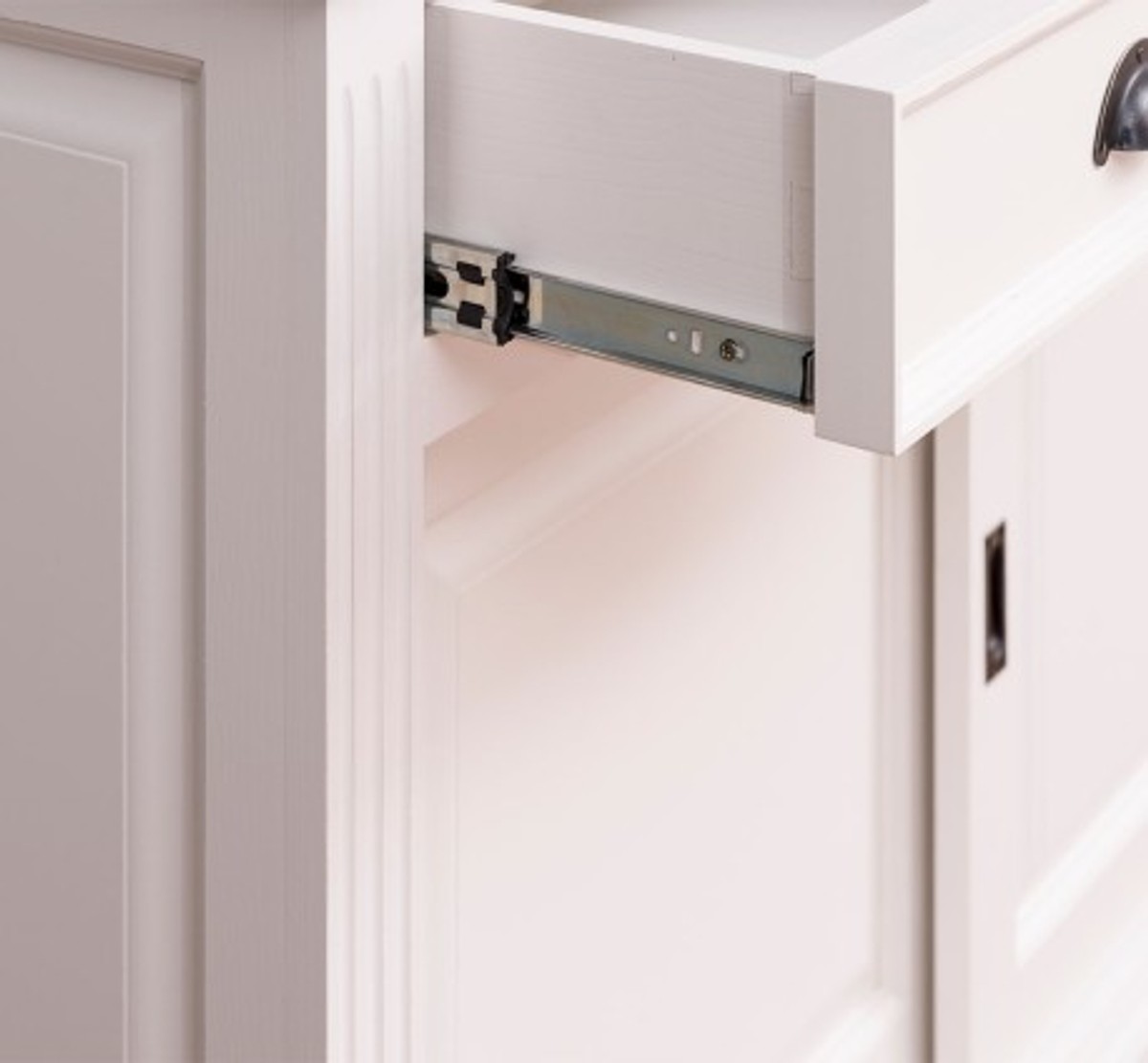 Casa Padrino Cabinet Country Style with 3 sliding doors and 3 drawers, 176 x 49 x 88 cm Casa Padrino Cabinet Country Style with 3 sliding doors and 3 drawers, 176 x 49 x 88 cm