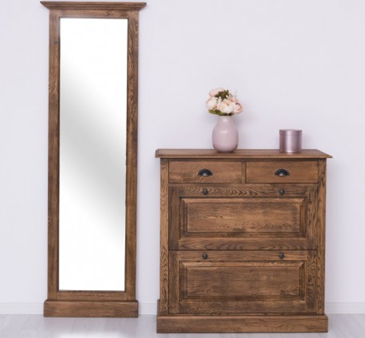 Casa Padrino Scarpiera stile country tabacco con 2 ante e 2 cassetti, 103 x 35 x 195 cm Casa Padrino Scarpiera stile country tabacco con 2 ante e 2 cassetti, 103 x 35 x 195 cm